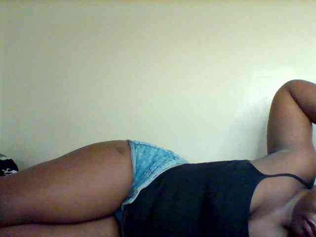 Sexxy-slim-honey webcam