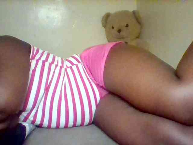 Sexxy-slim-honey webcam