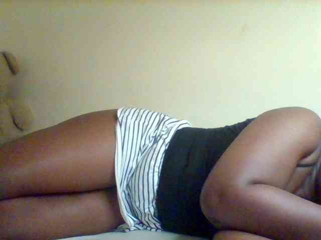 Sexxy-slim-honey webcam