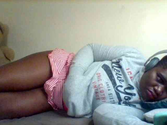 Sexxy-slim-honey webcam