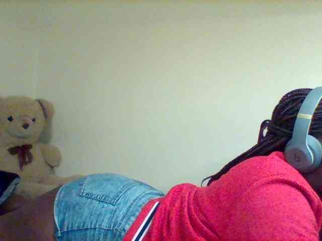 Sexxy-slim-honey webcam