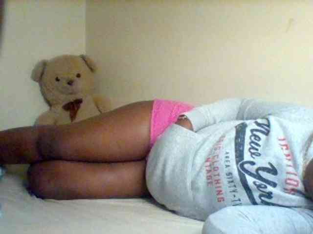 Sexxy-slim-honey webcam
