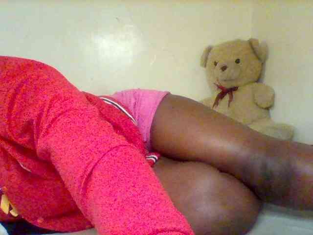 Sexxy-slim-honey webcam