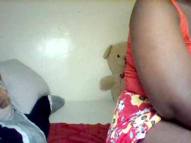 Sexxy-slim-honey webcam