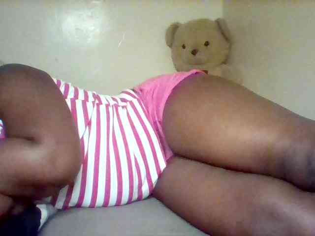 Sexxy-slim-honey webcam