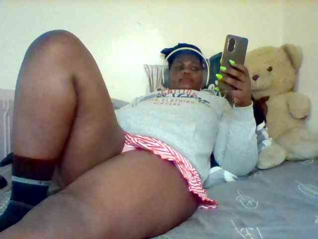 Sexxy-slim-honey webcam