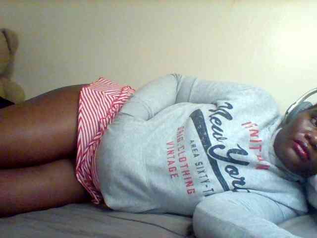 Sexxy-slim-honey webcam