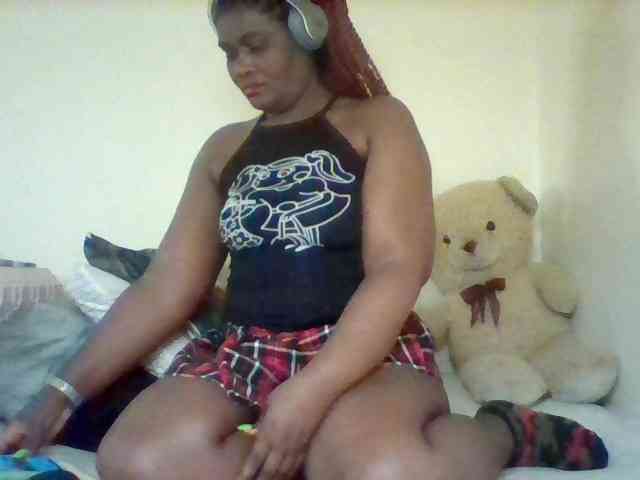 Sexxy-slim-honey webcam
