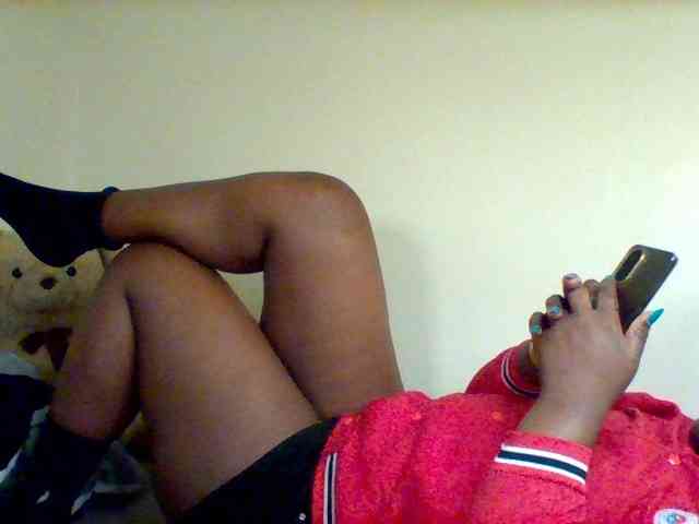 Sexxy-slim-honey webcam