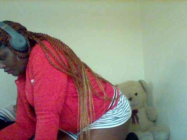 Sexxy-slim-honey webcam