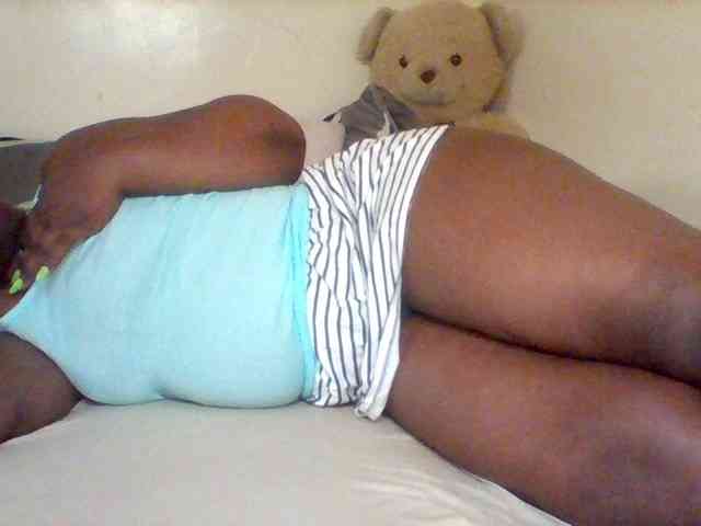 Sexxy-slim-honey