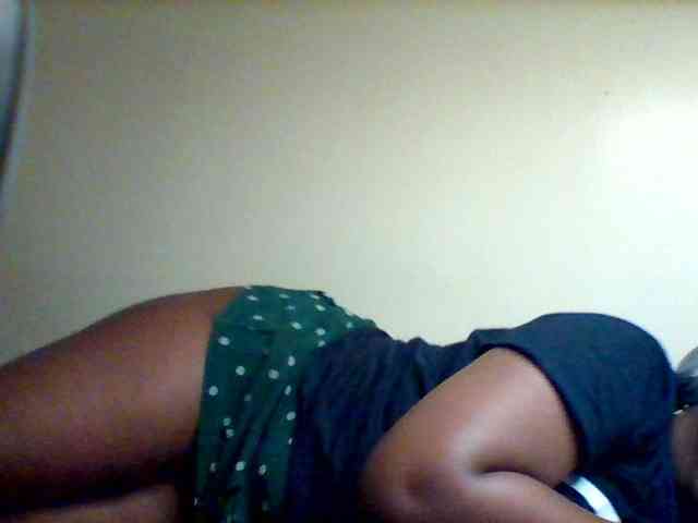 Sexxy-slim-honey webcam