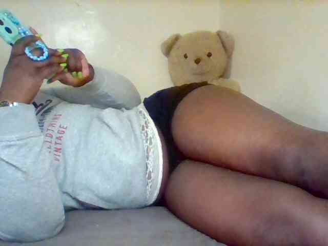 Sexxy-slim-honey Live Webcam on BongaCams
