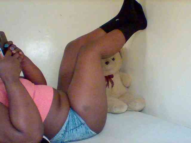 Sexxy-slim-honey webcam