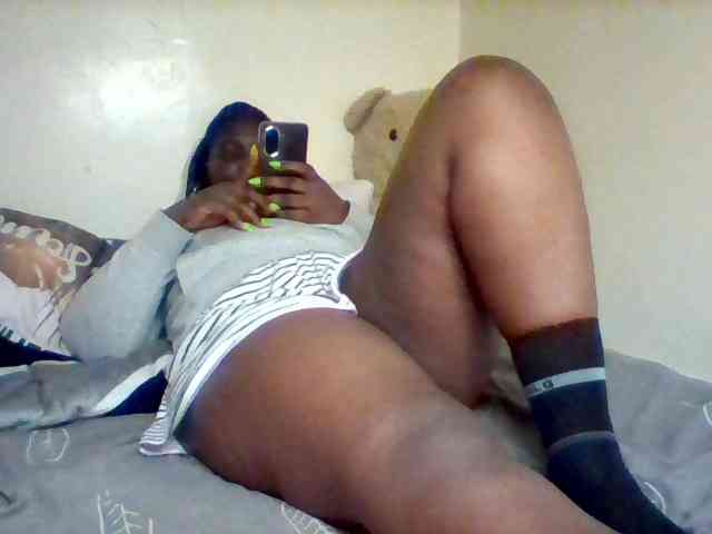 Sexxy-slim-honey webcam