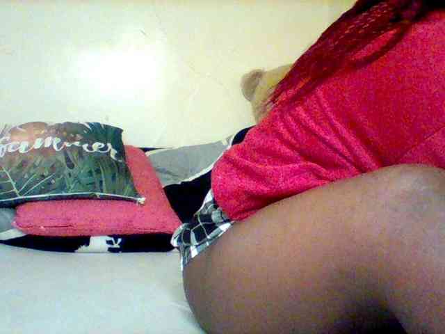 Sexxy-slim-honey webcam