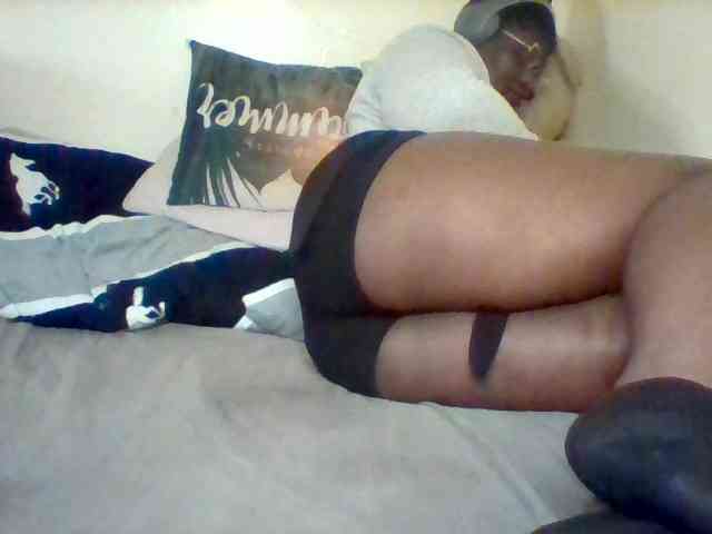Sexxy-slim-honey webcam