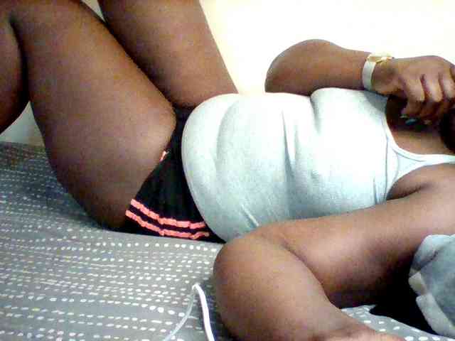 Sexxy-slim-honey webcam