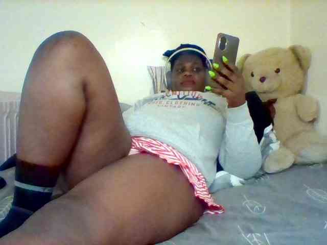 Sexxy-slim-honey webcam