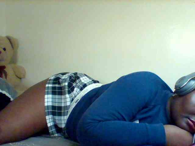 Sexxy-slim-honey webcam