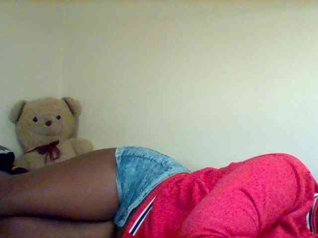 Sexxy-slim-honey webcam