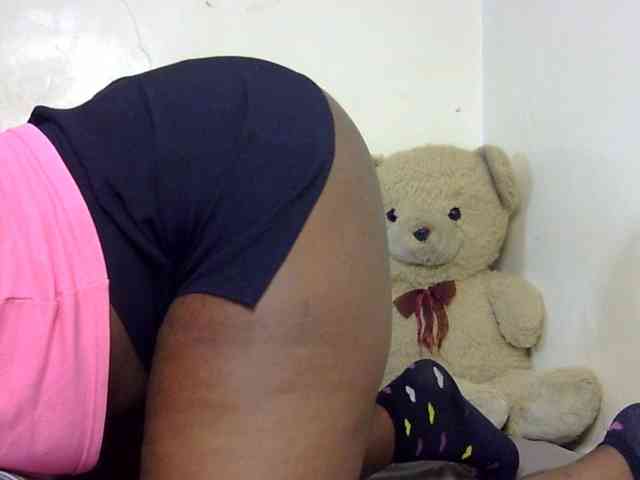 Sexxy-slim-honey webcam