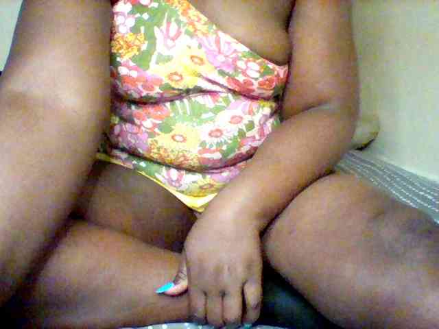 Sexxy-slim-honey webcam