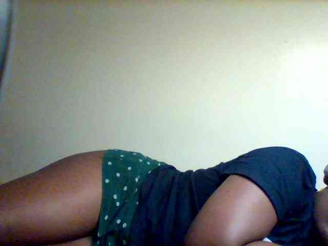 Sexxy-slim-honey webcam