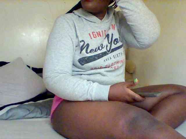 Sexxy-slim-honey webcam