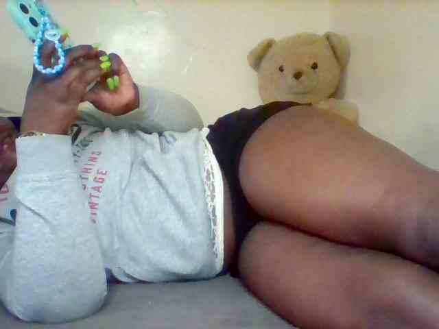 Modelo: Sexxy-slim-honey