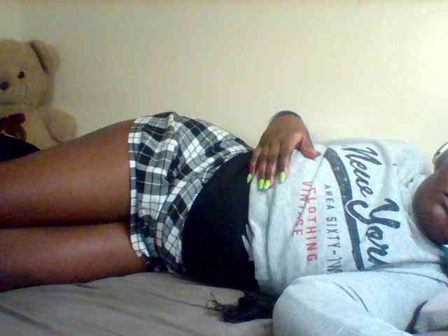 Sexxy-slim-honey webcam