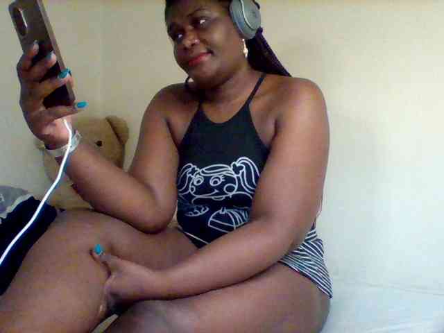 Sexxy-slim-honey webcam