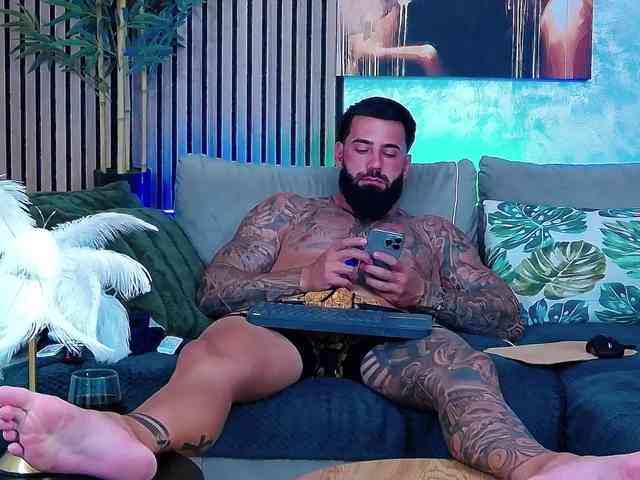 masterkingofmuscleee