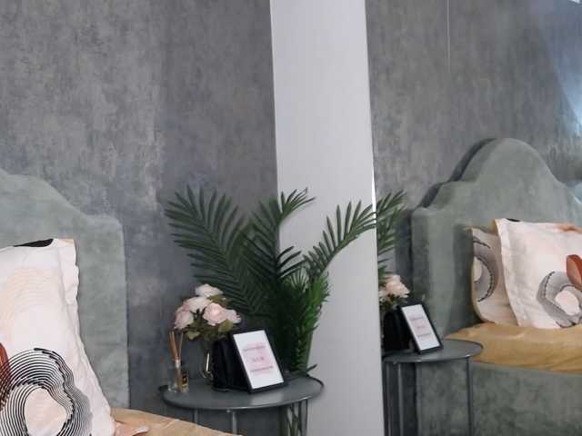 LisaCroft live cam on BongaCams
