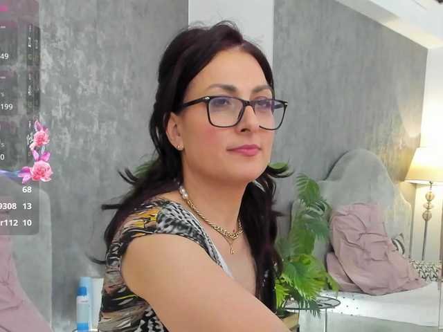 LisaCroft's BongaCams show and profile