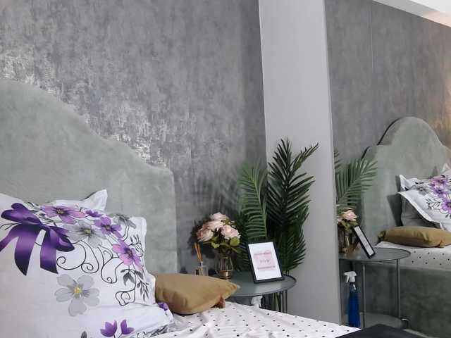 LisaCroft live cam on BongaCams
