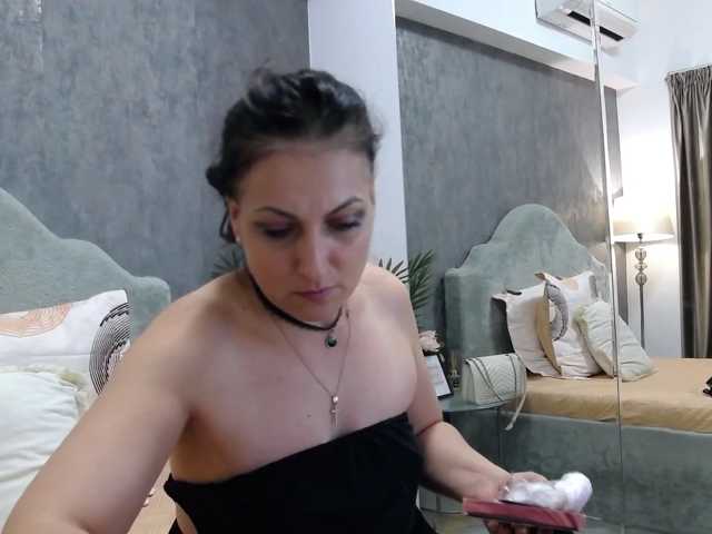 LisaCroft live cam on BongaCams
