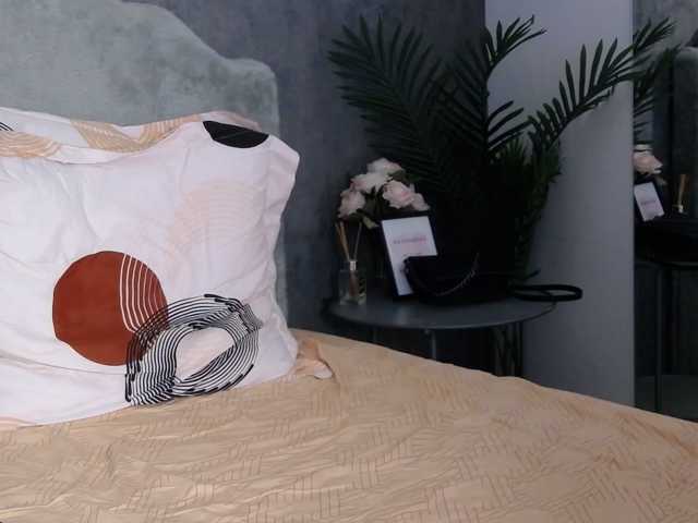 LisaCroft live cam on BongaCams