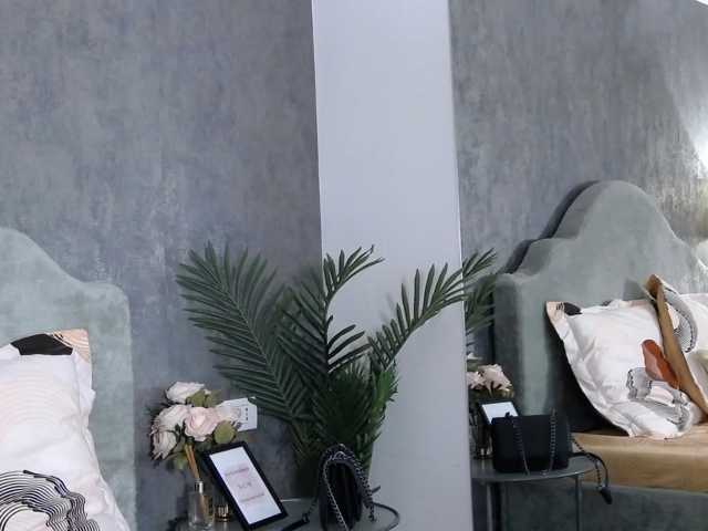 LisaCroft live cam on BongaCams