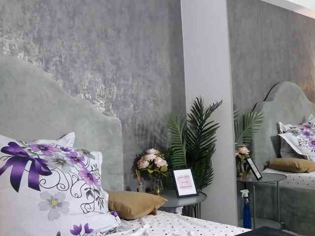 lisacroft's live room