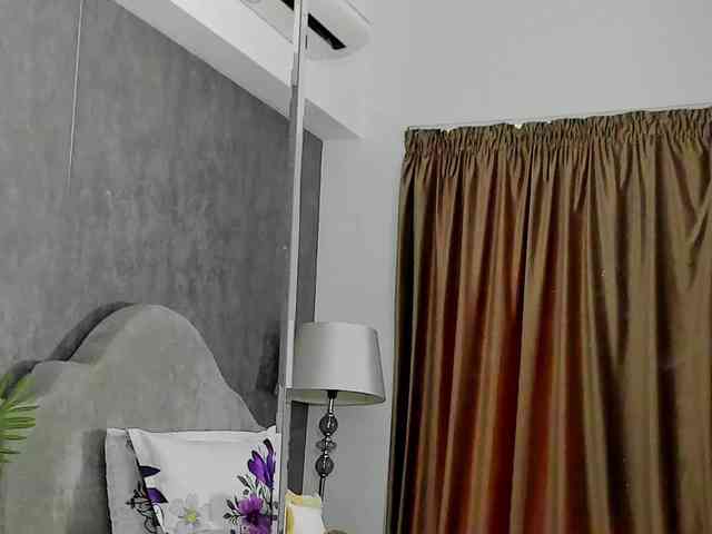LisaCroft webcam
