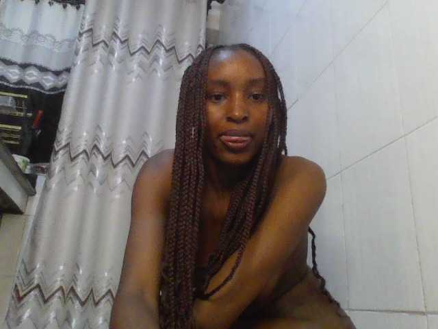 Sexy-Candy live cam on BongaCams