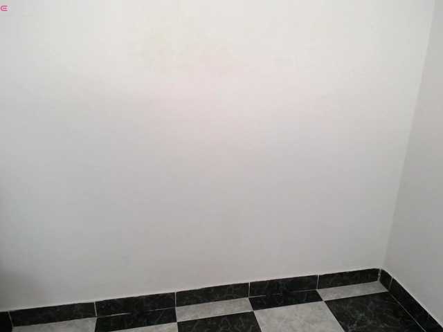Isabella-wish1 live webcam show