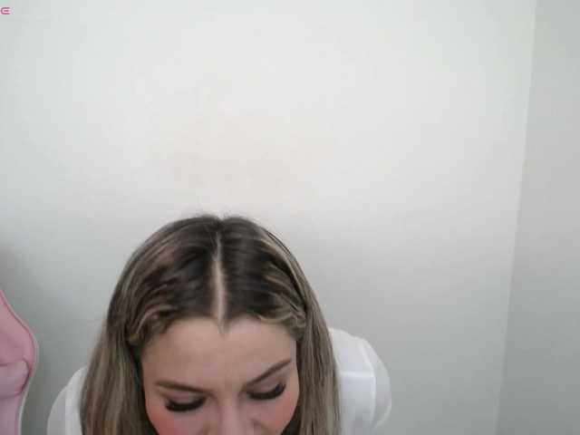 Isabella-wish1 live webcam show