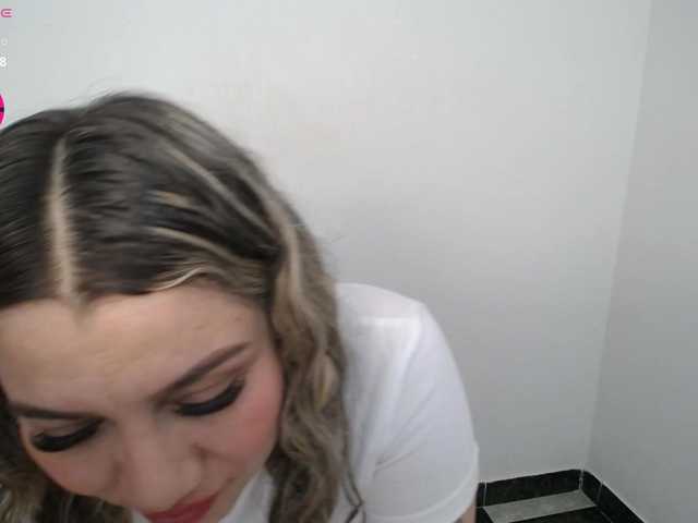 Isabella-wish1 live cam on BongaCams