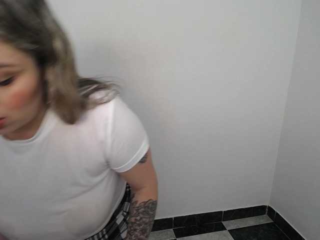 Isabella-wish1 live webcam show