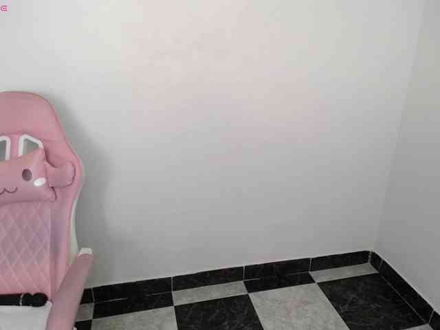 Isabella-wish1 webcam