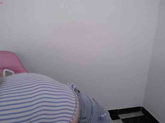 Isabella-wish1 webcam