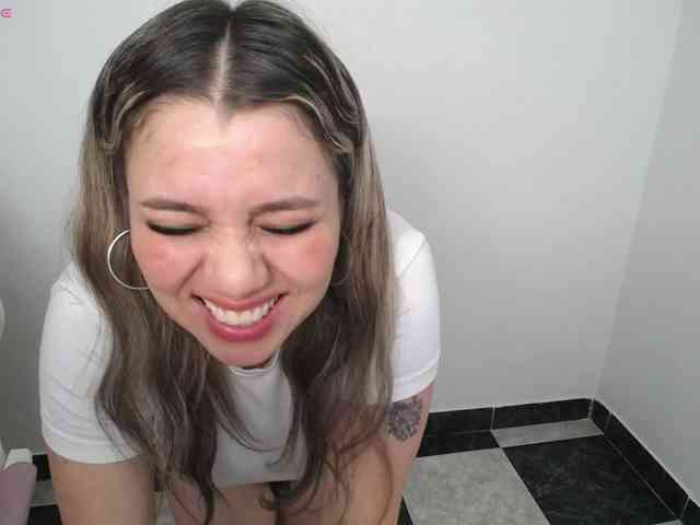 Isabella-wish1 webcam