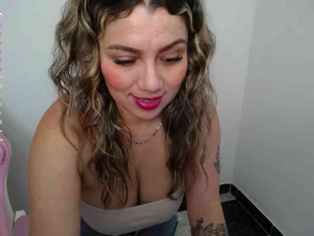 Isabella-wish1 webcam